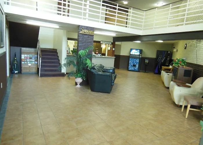 Oyo East Peoria I-74 Hotel 2*
