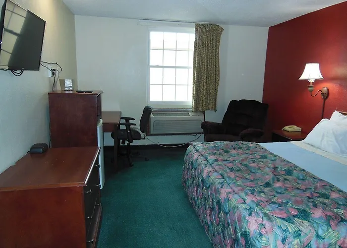 Hotel Oyo East Peoria I-74