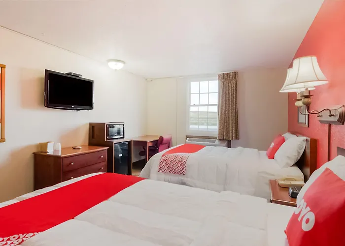 Hotel Oyo East Peoria I-74 Morton