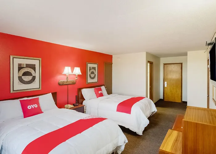 Hotel Oyo East Peoria I-74 Morton